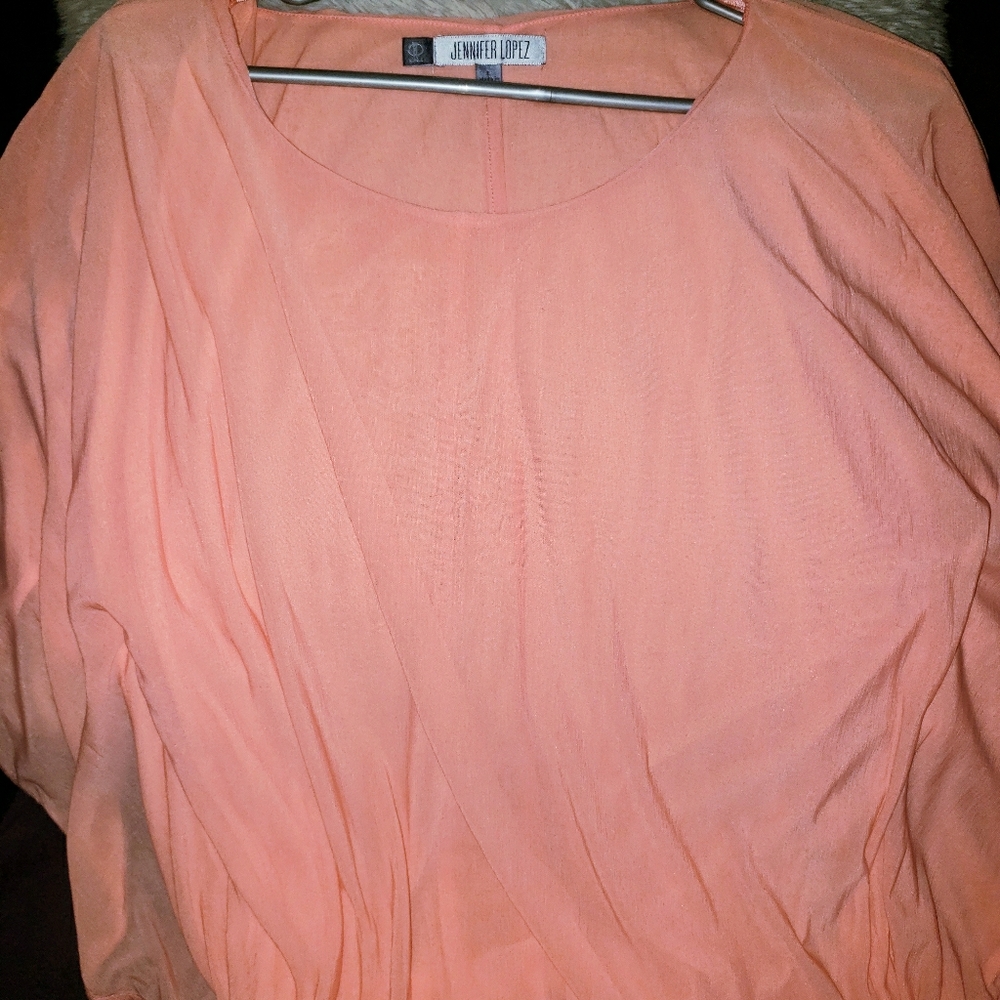 Jennifer Lopez flowy shirt